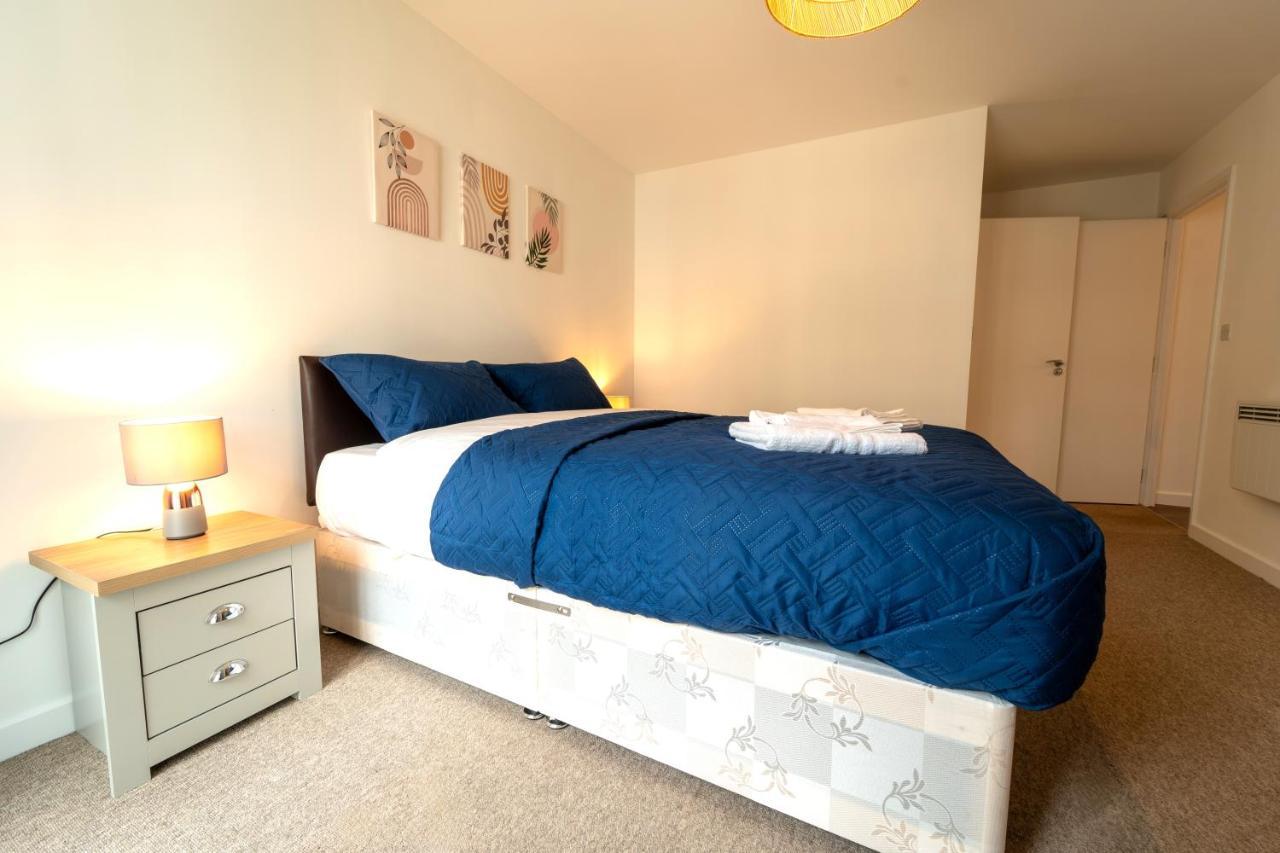 Spacious Apartment In Woking Town Centre Ngoại thất bức ảnh